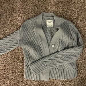 Abercrombie xs cardigan